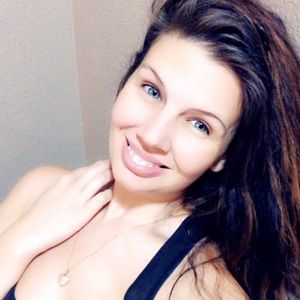 Meet your Posher, Tiffanie